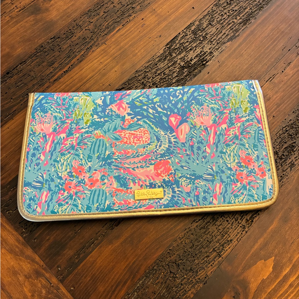 NWOT Lilly Pulitzer Blue and Pink Floral Travel Organizer